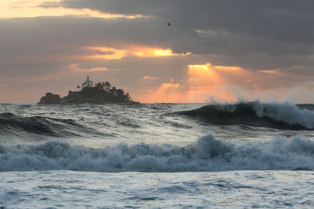 sunrise, waves, island